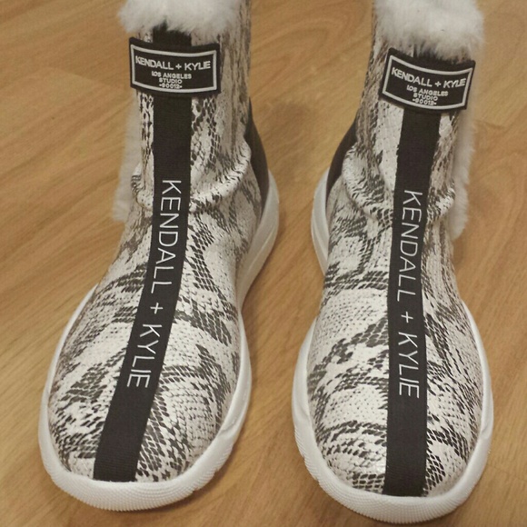 Brand New Kendall + Kylie Boots - Picture 3 of 5